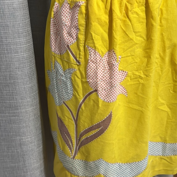 Vintage Apron-Bright Yellow Floral with Mini Polka Dot Print-EUC - Picture 3 of 12